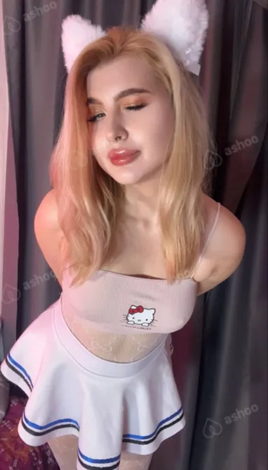 Полина, 22